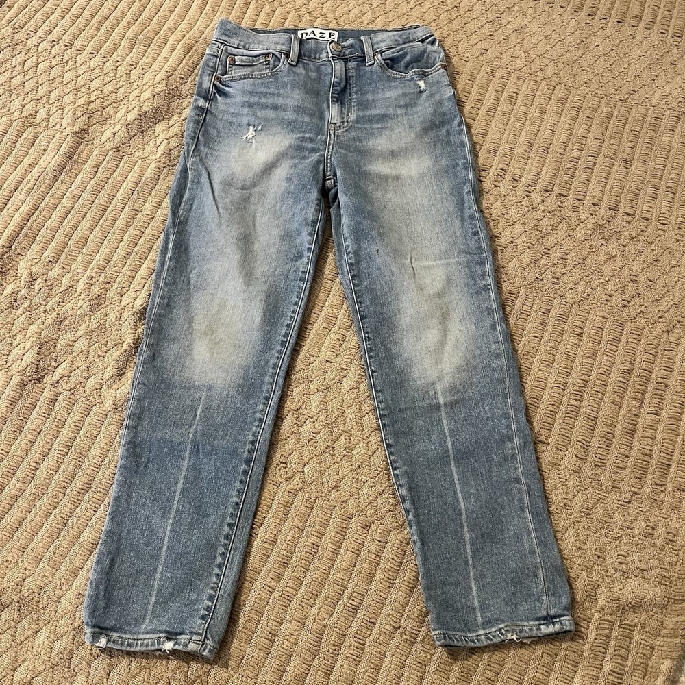 Daze Women‎ 27 Straight Leg Light Wash Distressed High Rise Denim Jeans Stretch
